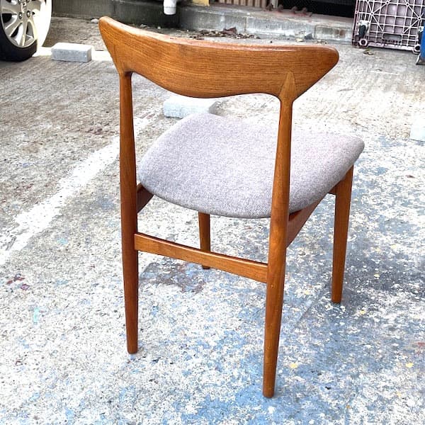 北欧ビンテージ家具　ダイニングチェア　天然木　ファブリック　B