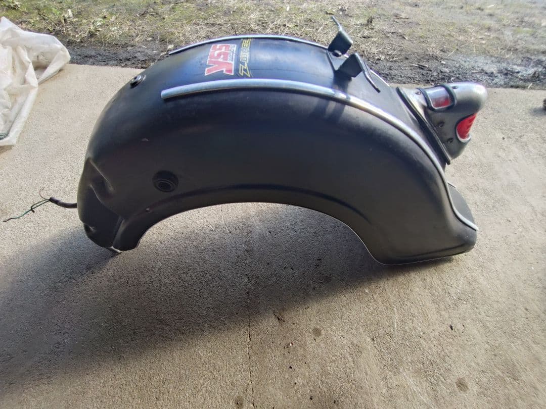 マグナ50 リアエスカルゴフェンダー