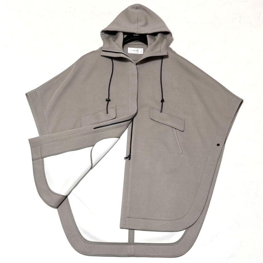 美品✨ ADORE　ソフトボンディングフーディーコート　ポンチョ　変形　38