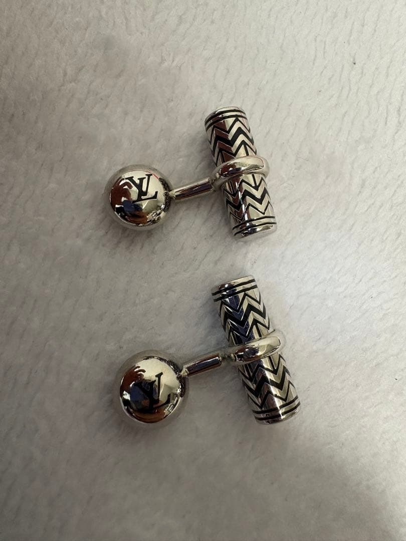 ルイヴィトン　カフリンクス