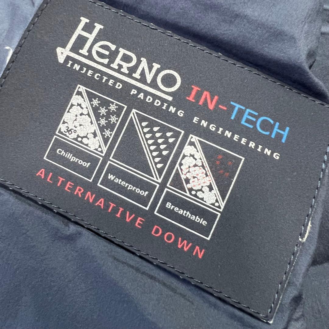 美品　ヘルノ　ダウンベスト　ジレ　軽量　IN-TECH ネイビー M　メンズ