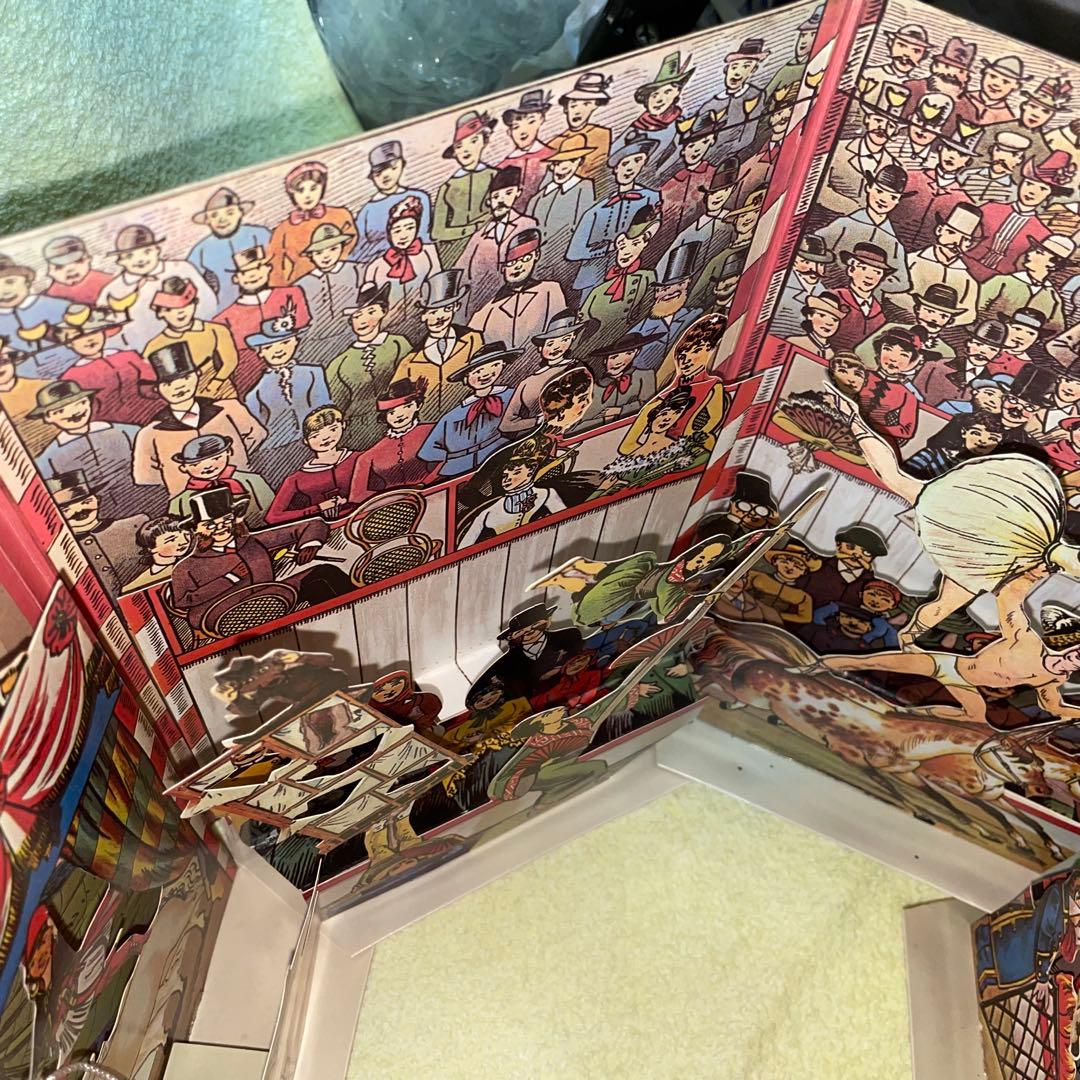 能登寄付　ロタール・メッゲンドルファー インターナショナル・サーカス　しかけ本