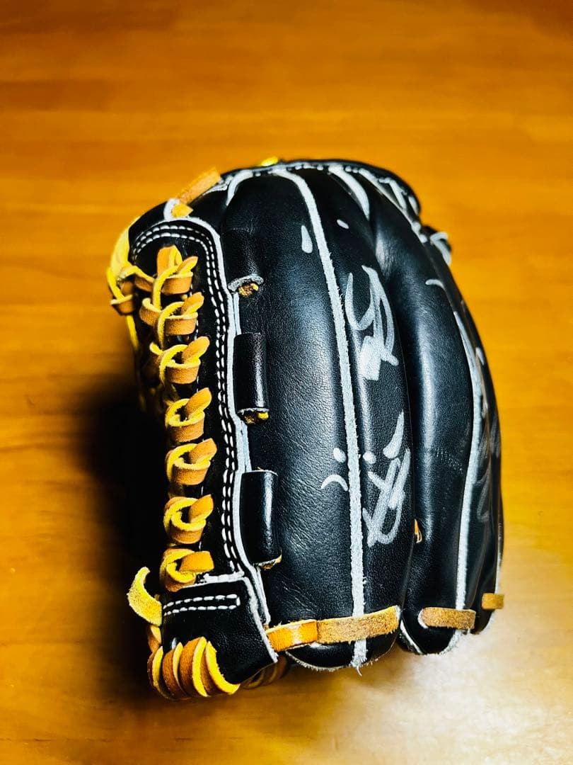 松田選手　3番　サイン入り 黒 レザー 硬式野球グローブ