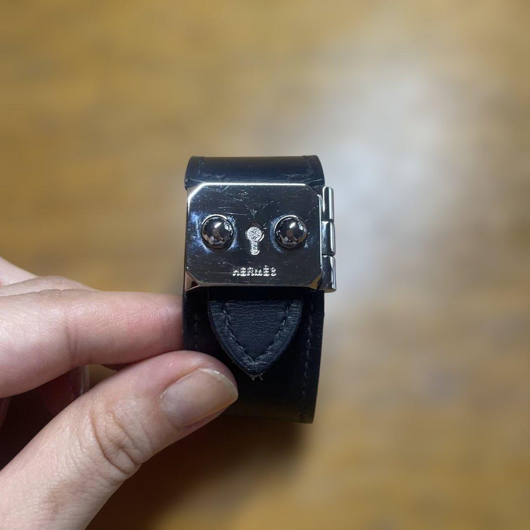 b*y様 HERMES レザーバングル　ブラック
