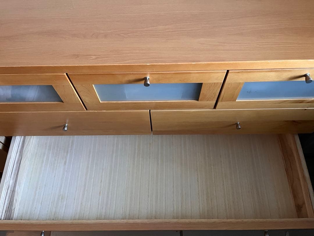 【希少】大川家具120cmチェスト 上段ガラス窓付き