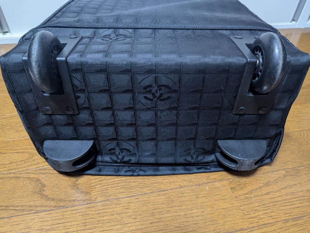 シャネル ニュートラベルライン ナイロン2輪 スーツケース　美中古