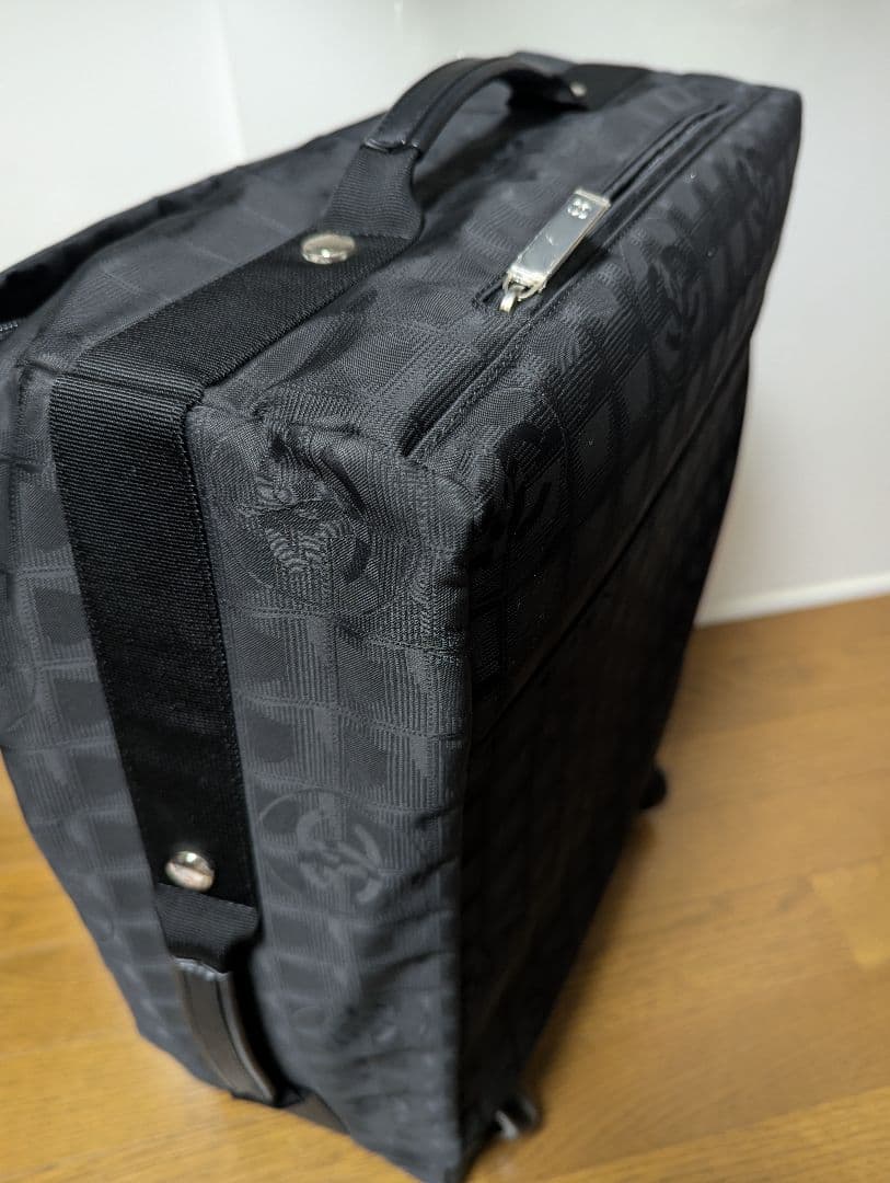 シャネル ニュートラベルライン ナイロン2輪 スーツケース　美中古