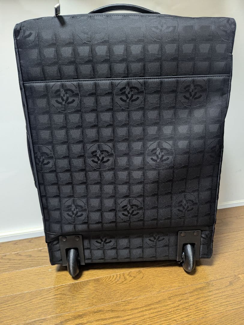 シャネル ニュートラベルライン ナイロン2輪 スーツケース　美中古