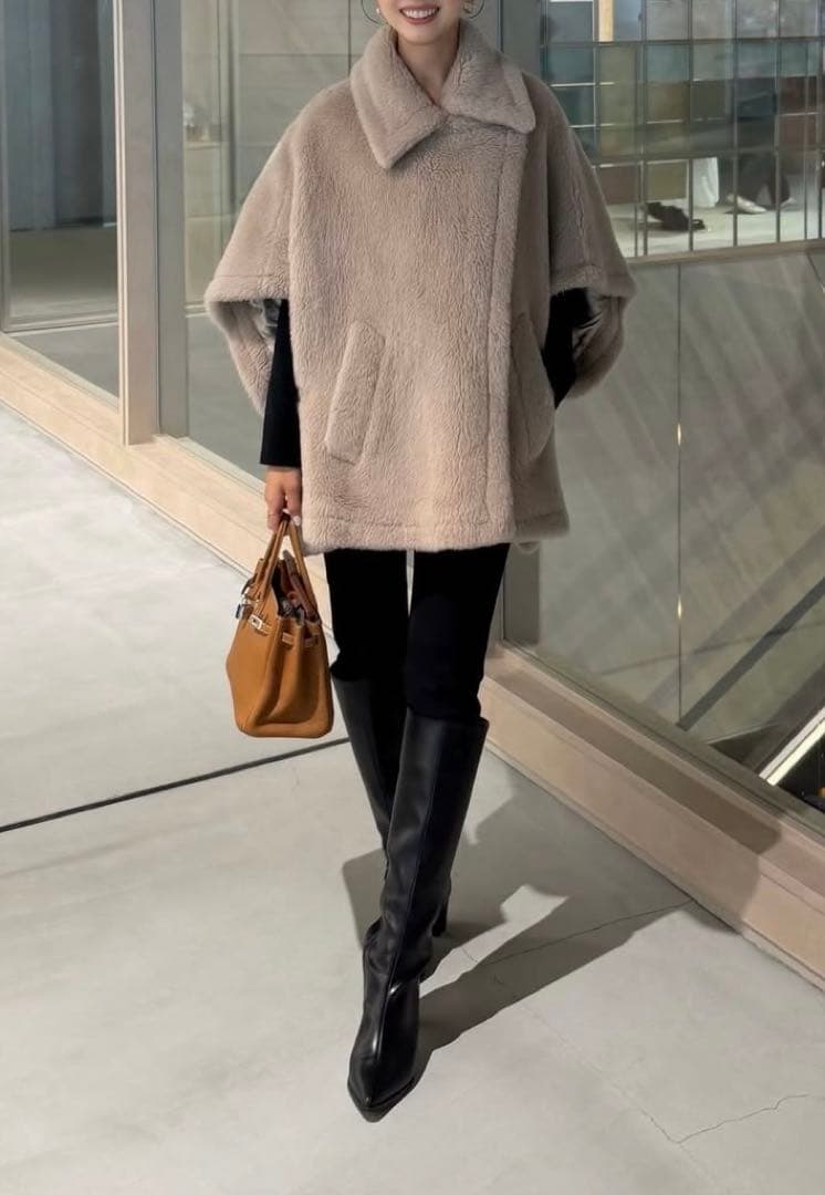 【 新品 】Lachic テディ ケープ ポンチョ コート ウール