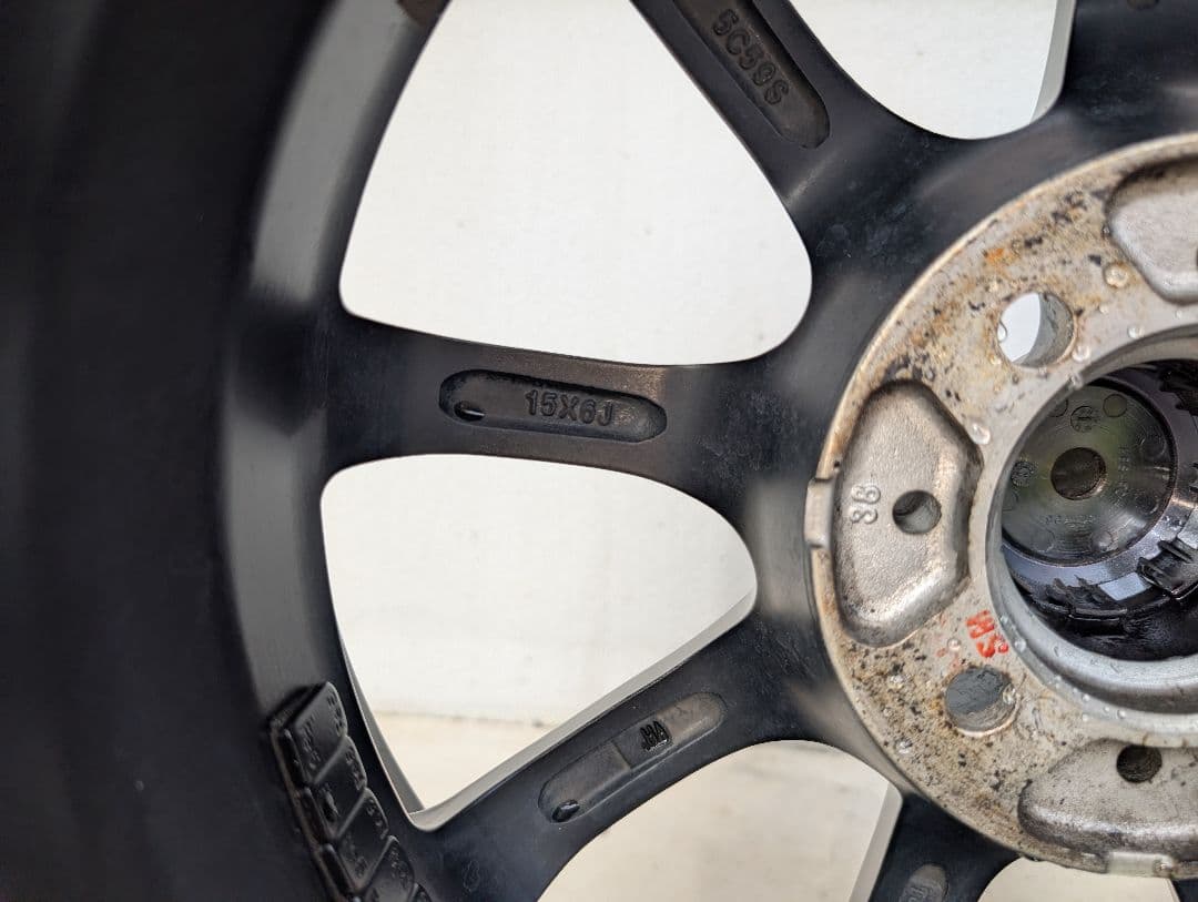 トヨタAQUAなど LM SPORT 15インチホイール4本 ブラック/ブルー