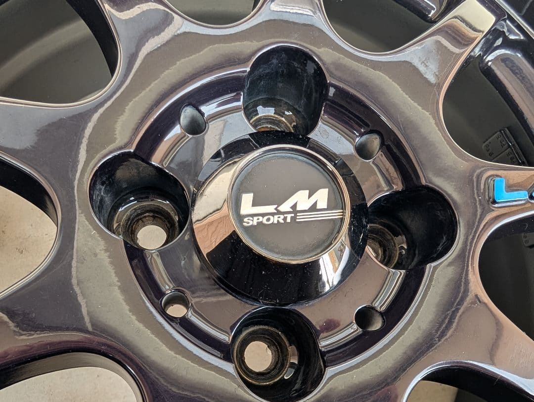 トヨタAQUAなど LM SPORT 15インチホイール4本 ブラック/ブルー