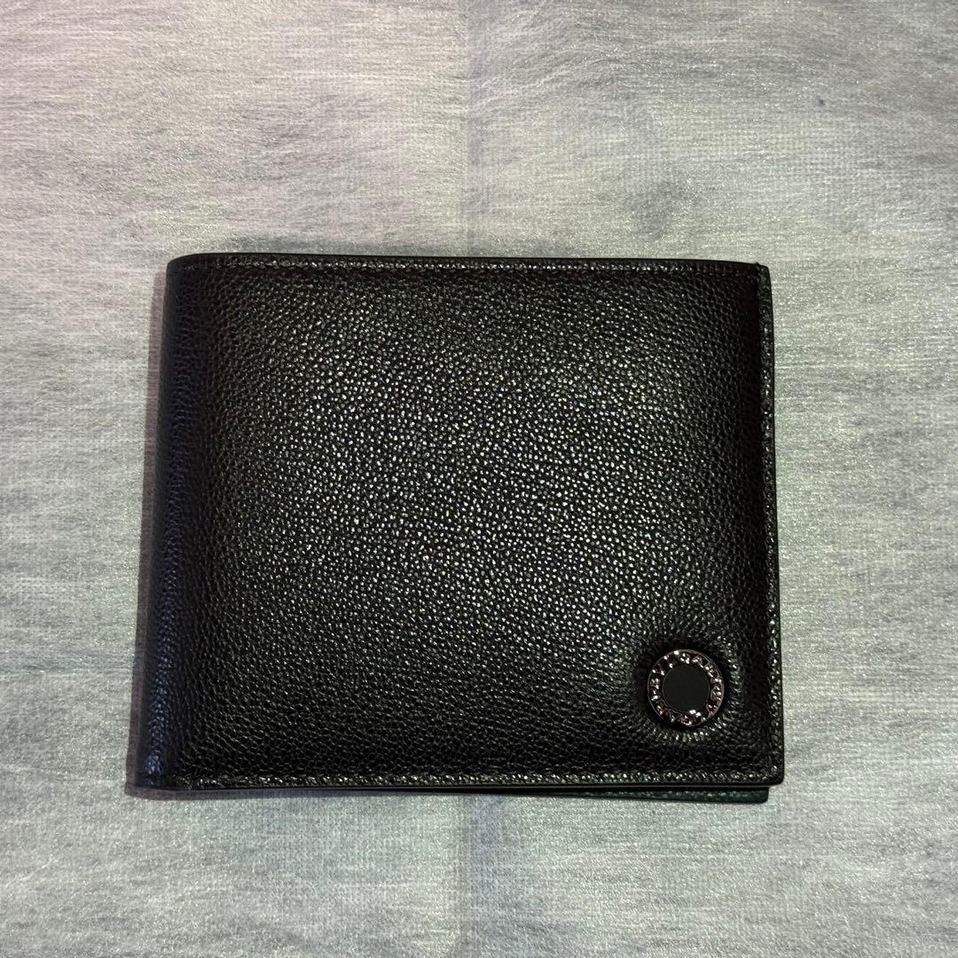 BVLGARI ブラックレザー 二つ折り財布