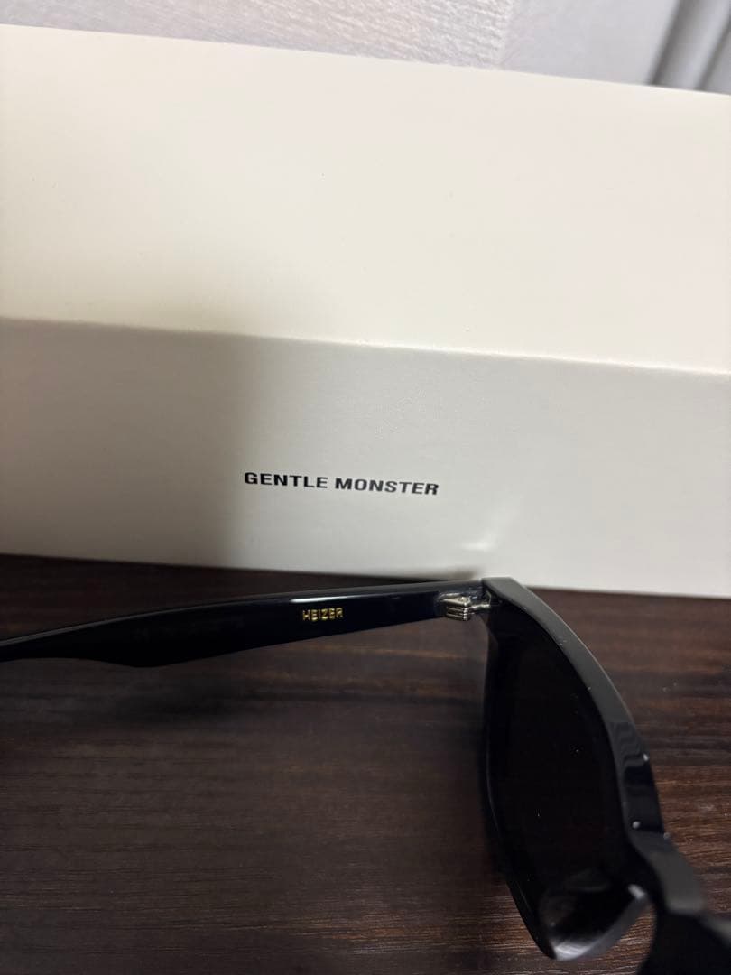 小物 GENTLE MONSTER Heizer01