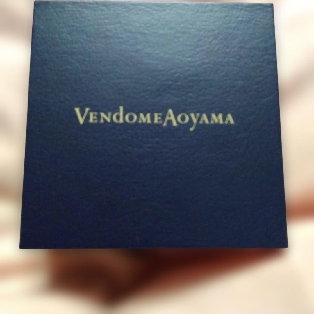 ヴァンドームアオヤマルビーピアス