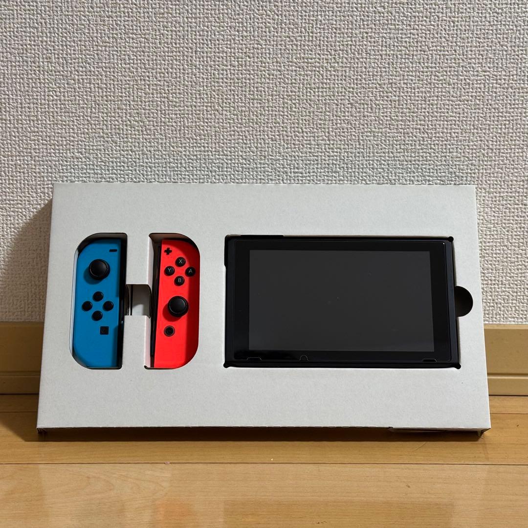 ニンテンドーSwitch 本体 ブルー/レッド 今だけプロコン&ソフトのセット！