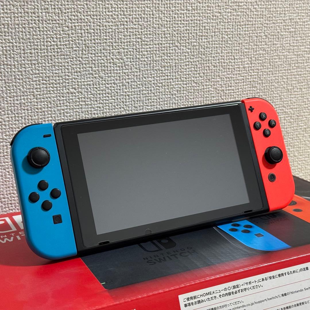 ニンテンドーSwitch 本体 ブルー/レッド 今だけプロコン&ソフトのセット！