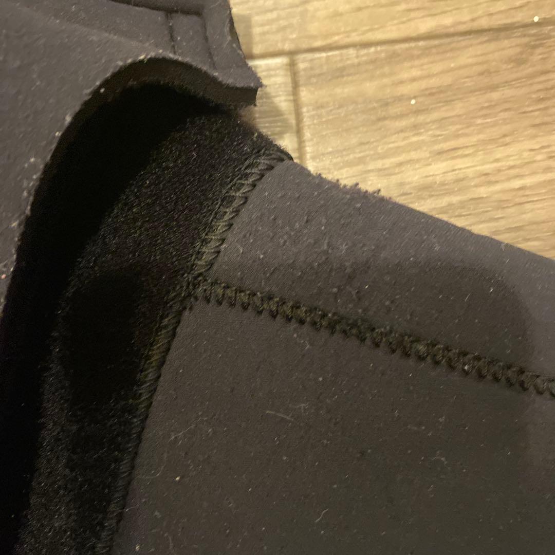 ロキシー　ウェットスーツ　ジャーフル　黒×マーブルピンク　3ミリ　Mサイズ