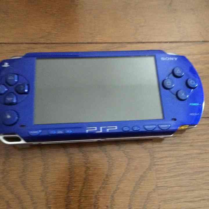 PSP充電器付き