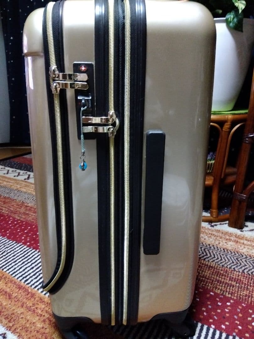 MOOMINリトルミイ/キャリーケースＬ（膨張タイプ）53L-63L、オマケ付き