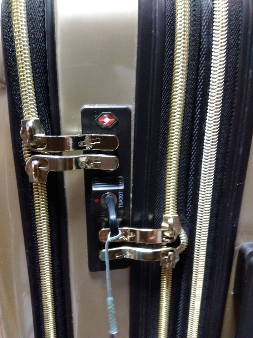 MOOMINリトルミイ/キャリーケースＬ（膨張タイプ）53L-63L、オマケ付き