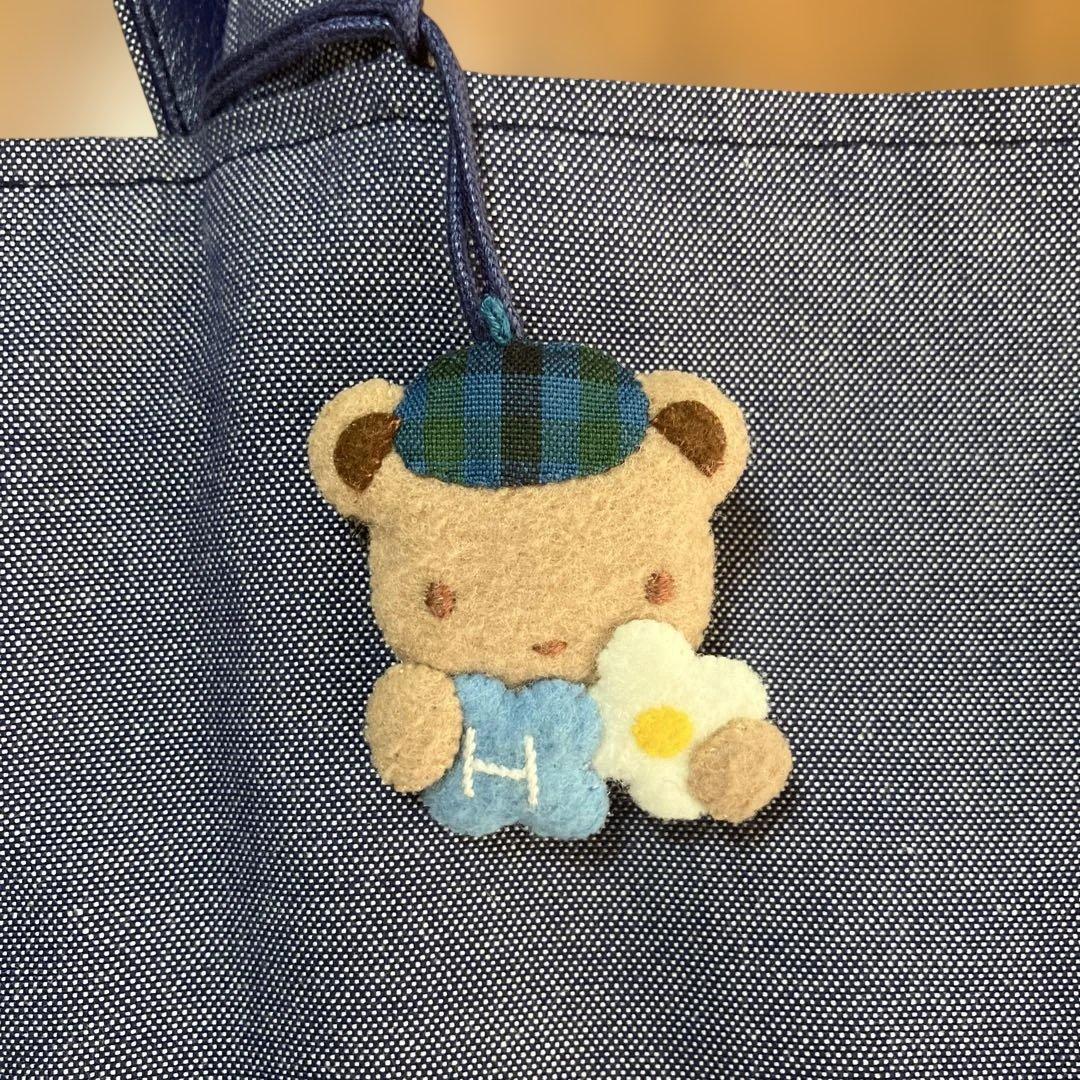 ファミリアfamiliar デニムトートバッグ　Hイニシャルチャーム付き　美品