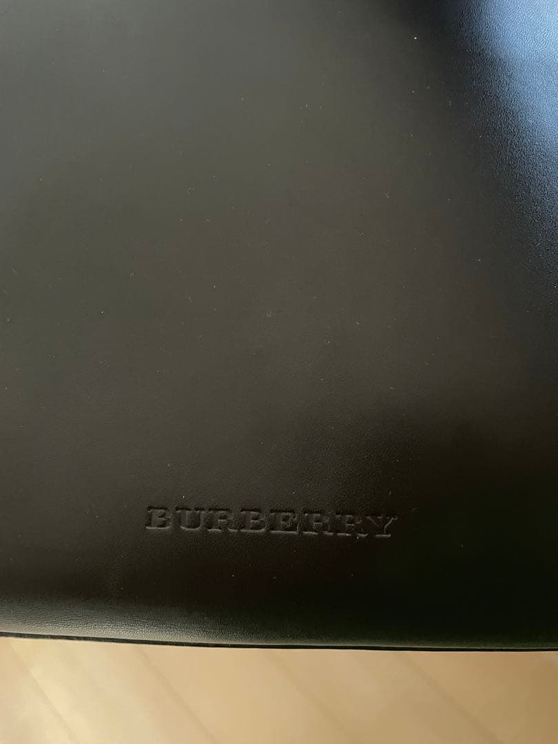 Burberry ビジネス　黒 バーバリー　トート