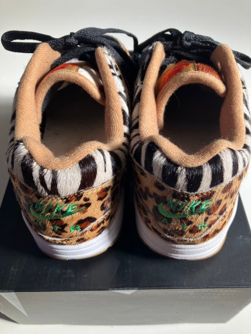 Nike Air Max レオパード柄 スニーカー