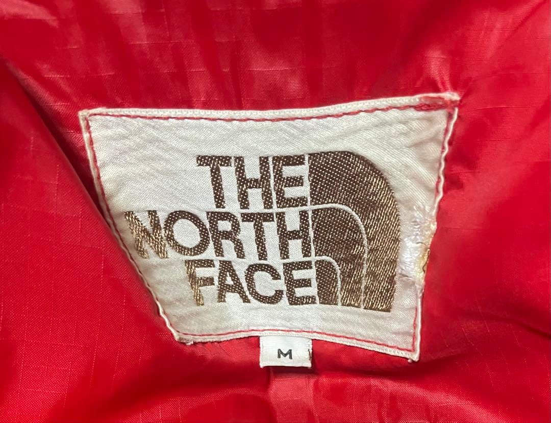 茶タグ　ノースフェイス　ダウンベスト　size M 美品　レッド
