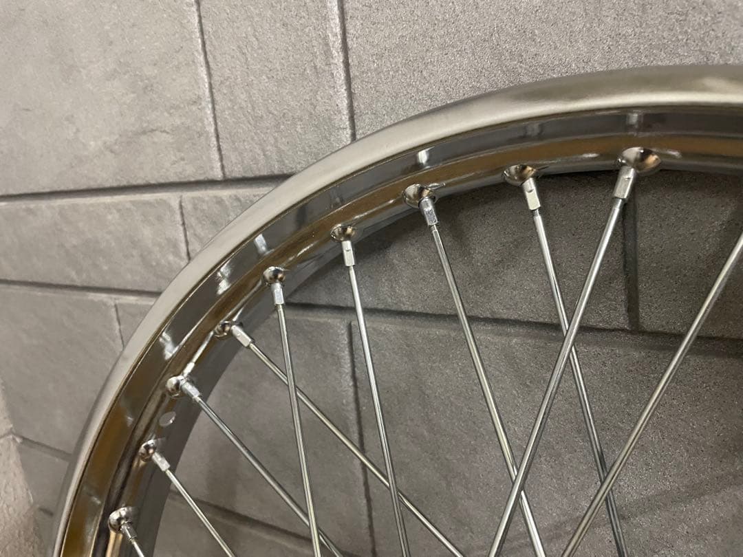 GT125 GN125 フロントホイール