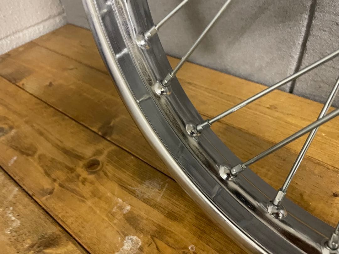 GT125 GN125 フロントホイール