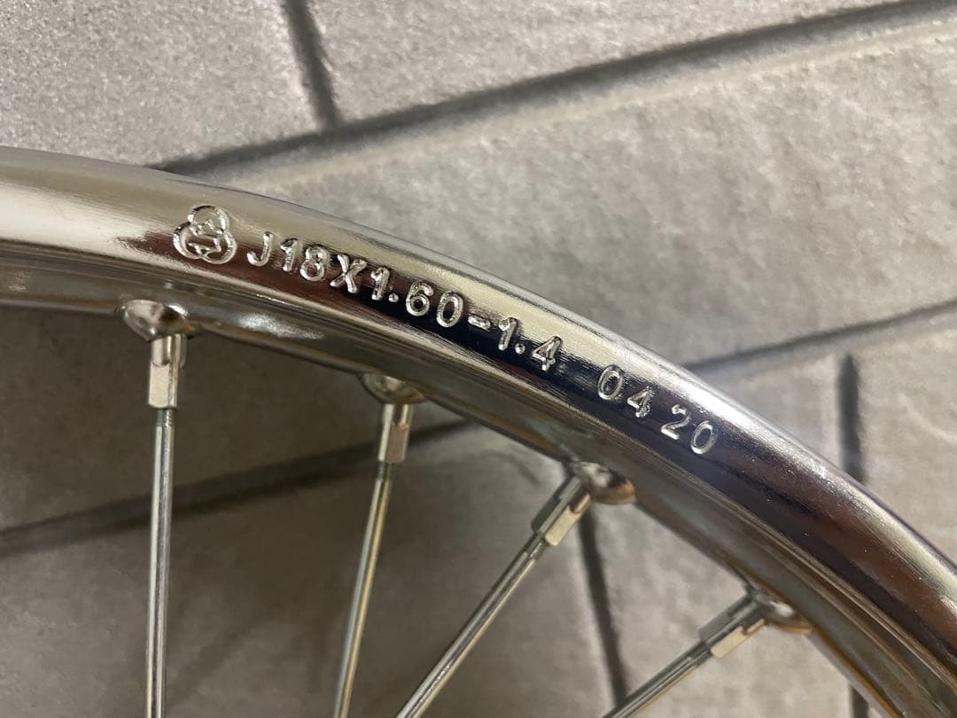 GT125 GN125 フロントホイール