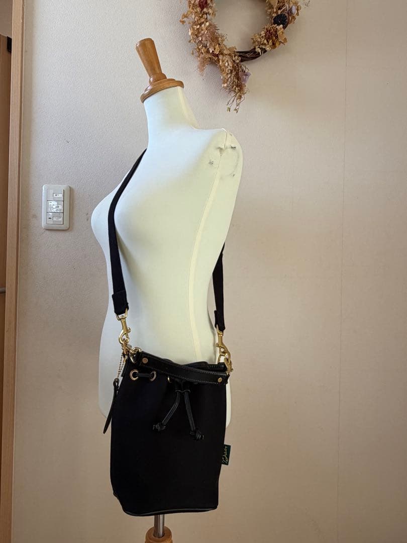 Brady ブラック バケットバッグ