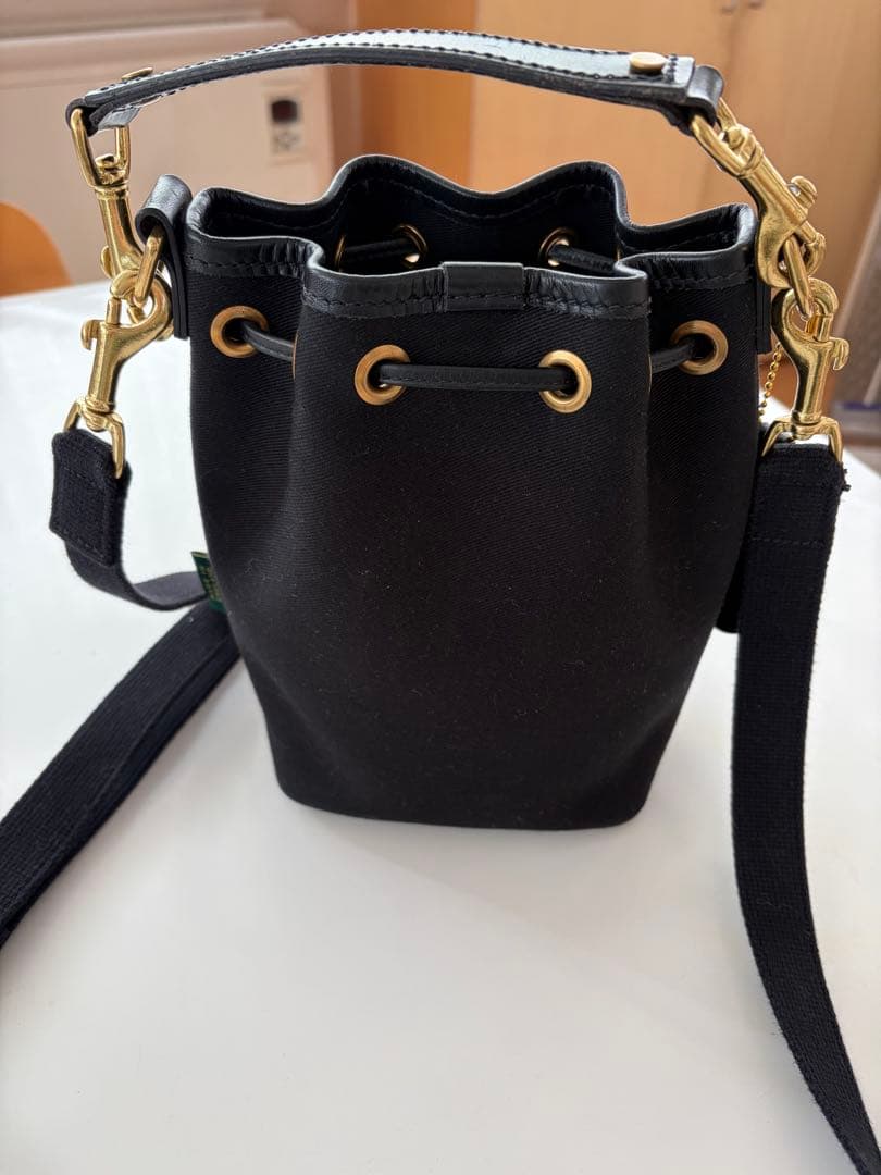 Brady ブラック バケットバッグ