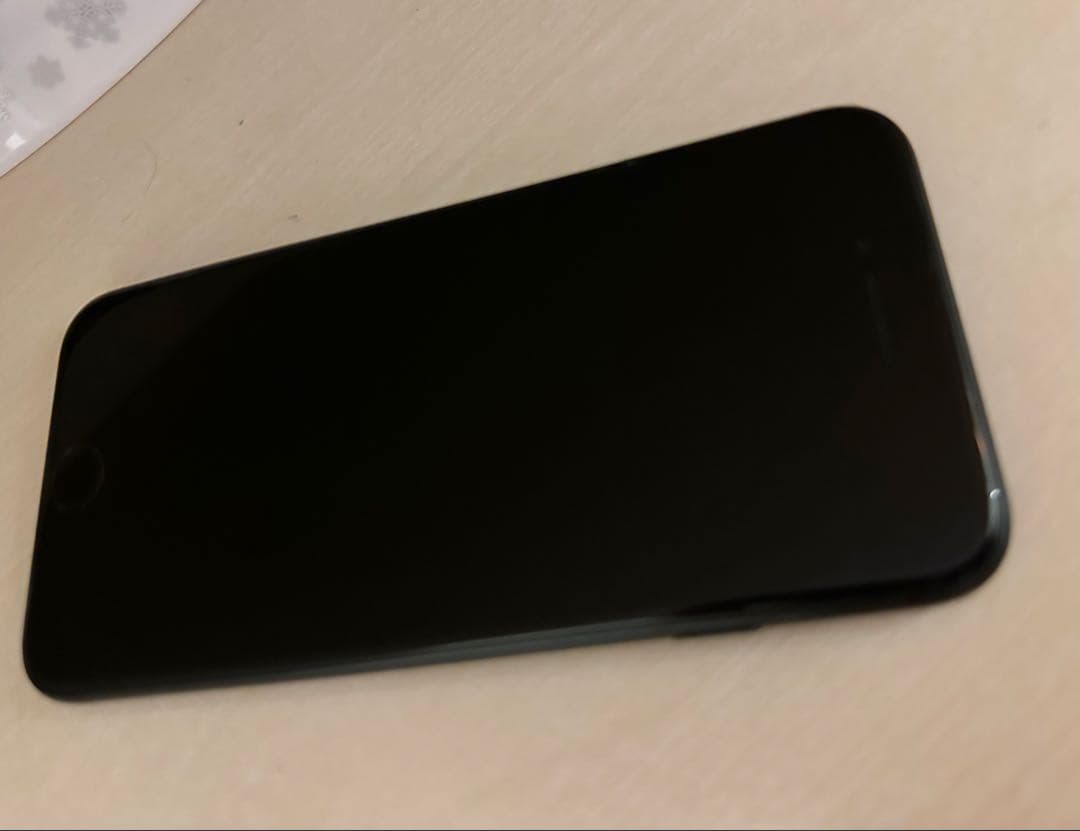 香*行様 iPhoneSE2 64GB SIMフリー　ネットワーク利用制限◯