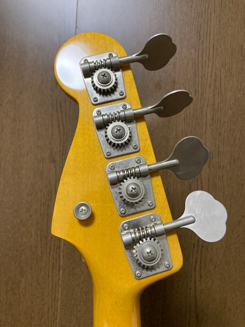 ベース Fender Japan JB62-58