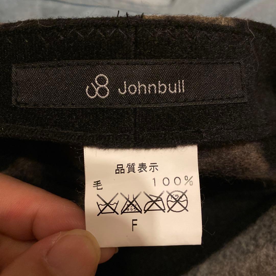 ジョンブル　ウール グレーと黒のニュアンス柄ベレー帽 パッチ付き