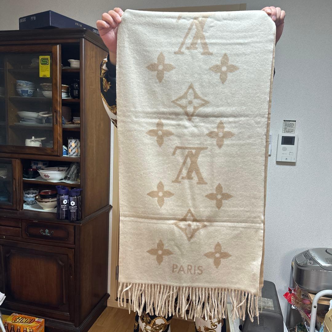 LOUIS VUITTON ロゴ入りマフラー ベージュ