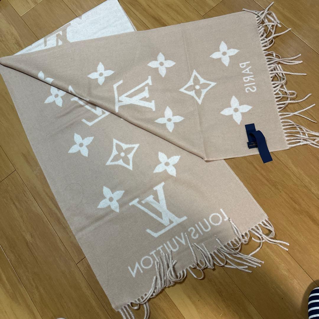 LOUIS VUITTON ロゴ入りマフラー ベージュ