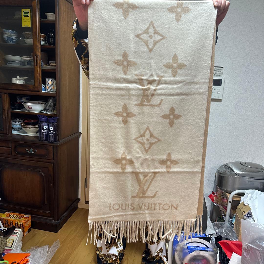 LOUIS VUITTON ロゴ入りマフラー ベージュ