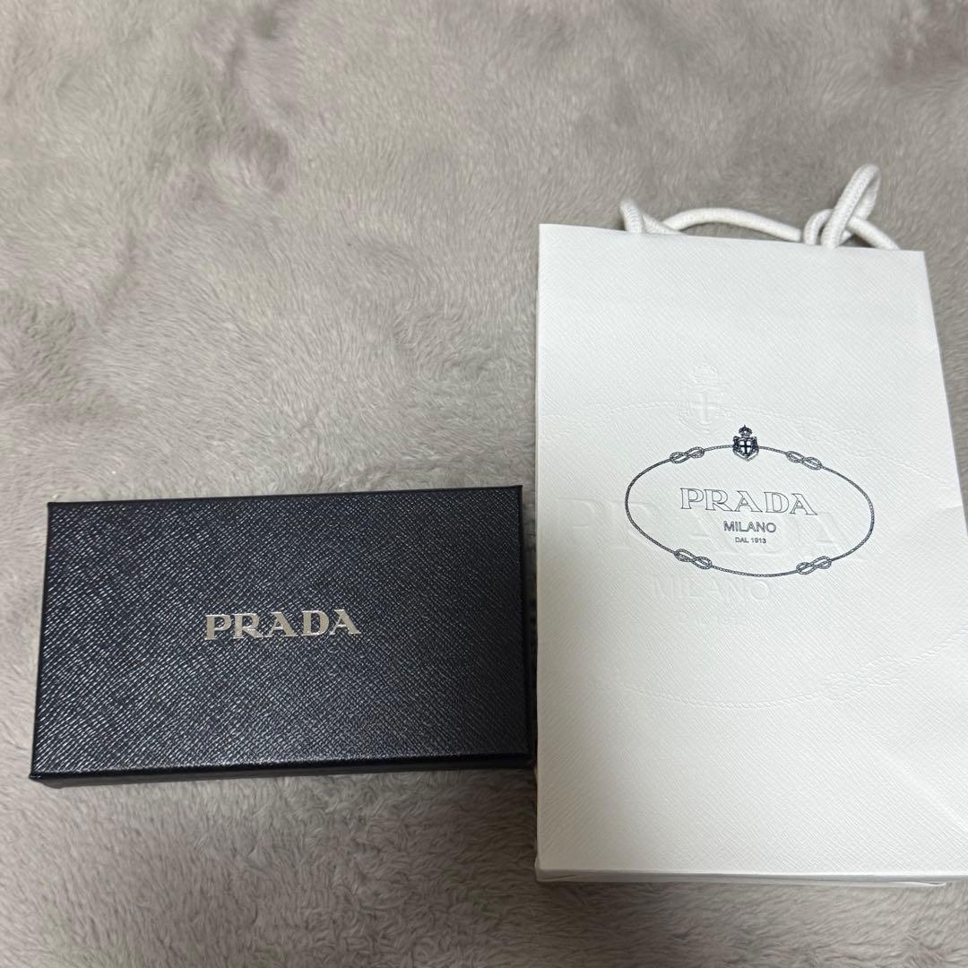 プラダ PRADA iPhone16promax ケース