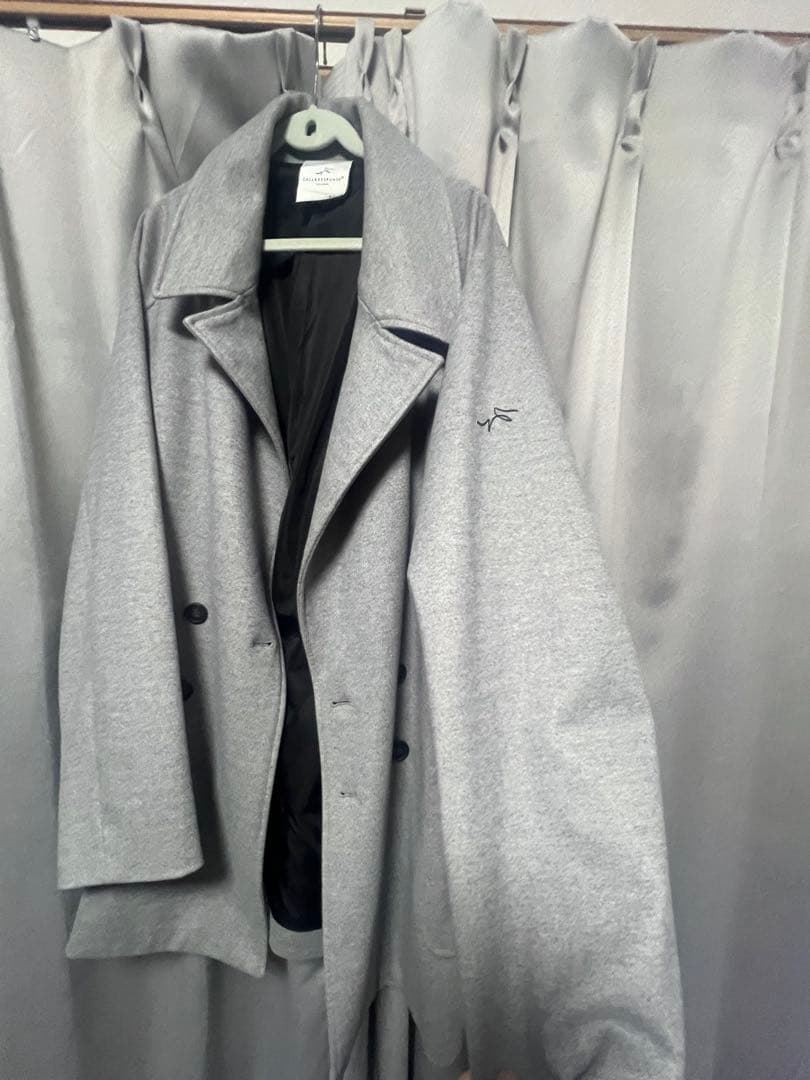 グレー ダブルブレスト チェスターコート