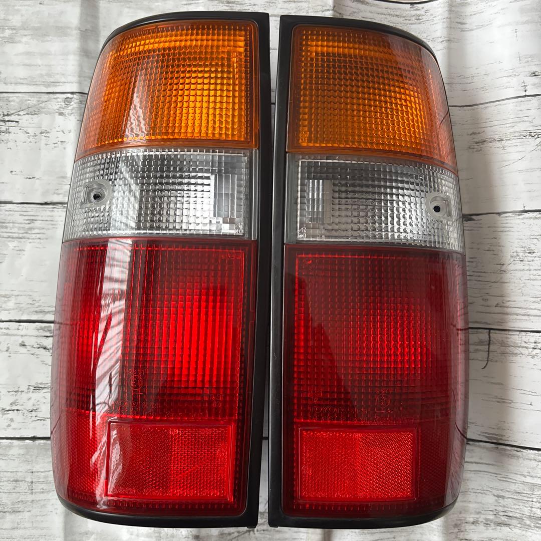 ランドクルーザー80 後期純正テールランプセット