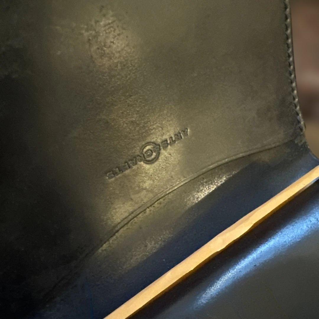 アーツアンドクラフツ米国ホーウィン社製紺色シェルコードバンウォレット新品未使用品