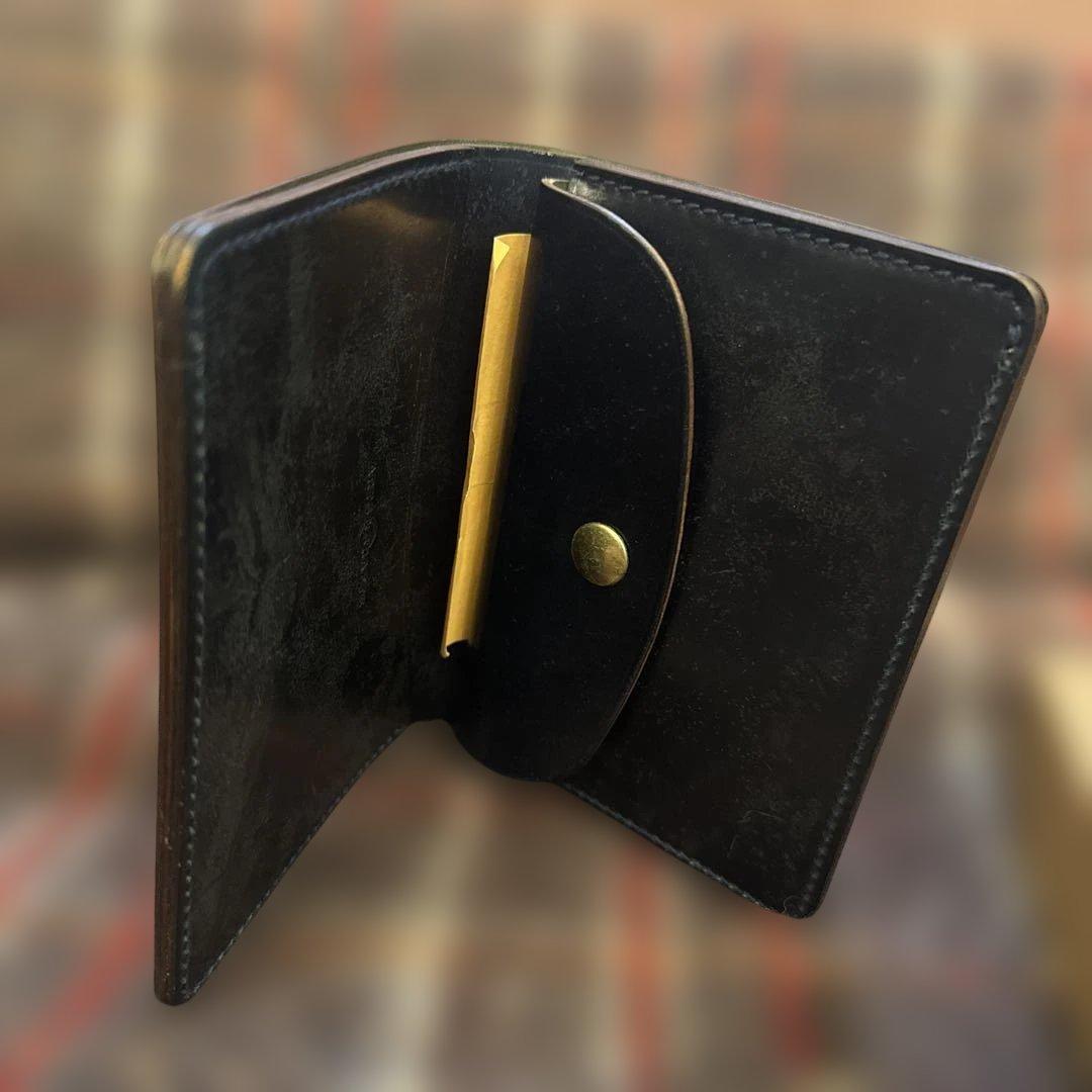 アーツアンドクラフツ米国ホーウィン社製紺色シェルコードバンウォレット新品未使用品