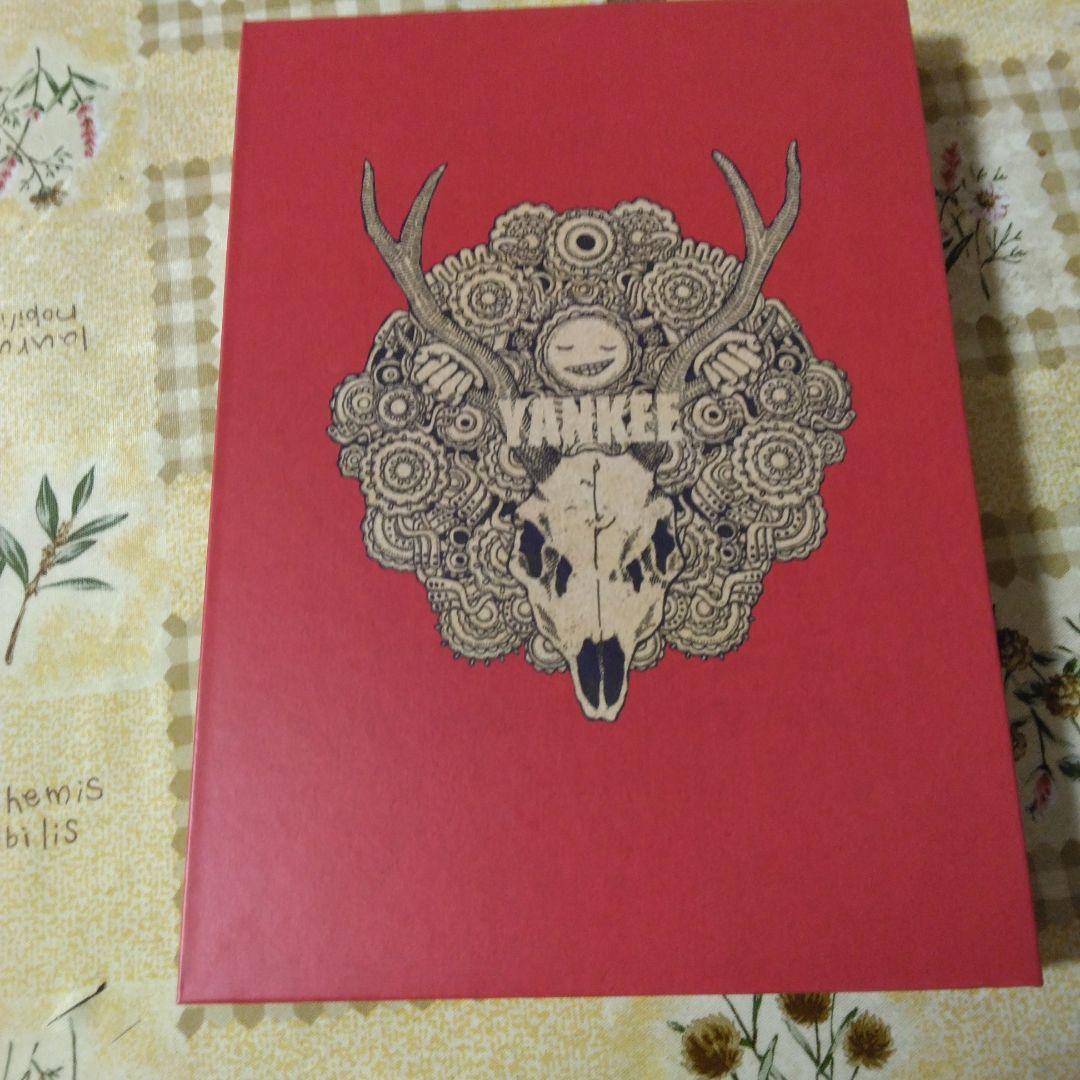 米津玄師　YANKEE　初回生産盤　ハチ　ドーナツホール　CD　画集付き