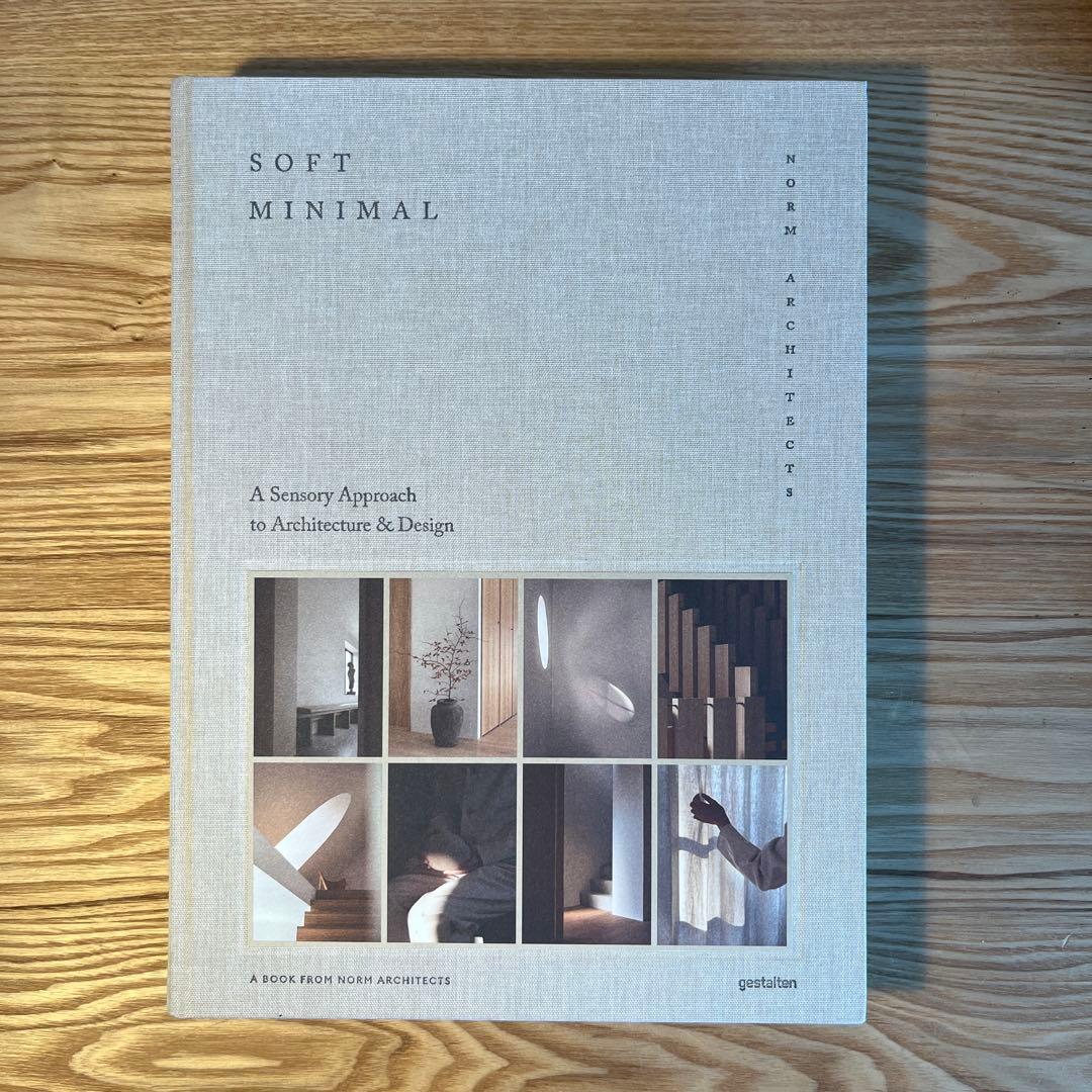 SOFT MINIMAL 英語版　ハードカバーです