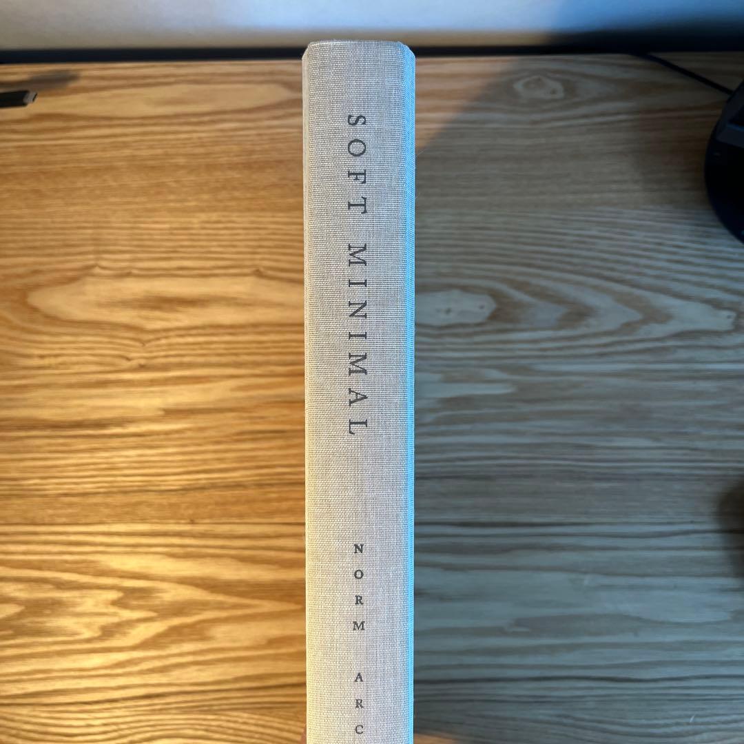 SOFT MINIMAL 英語版　ハードカバーです