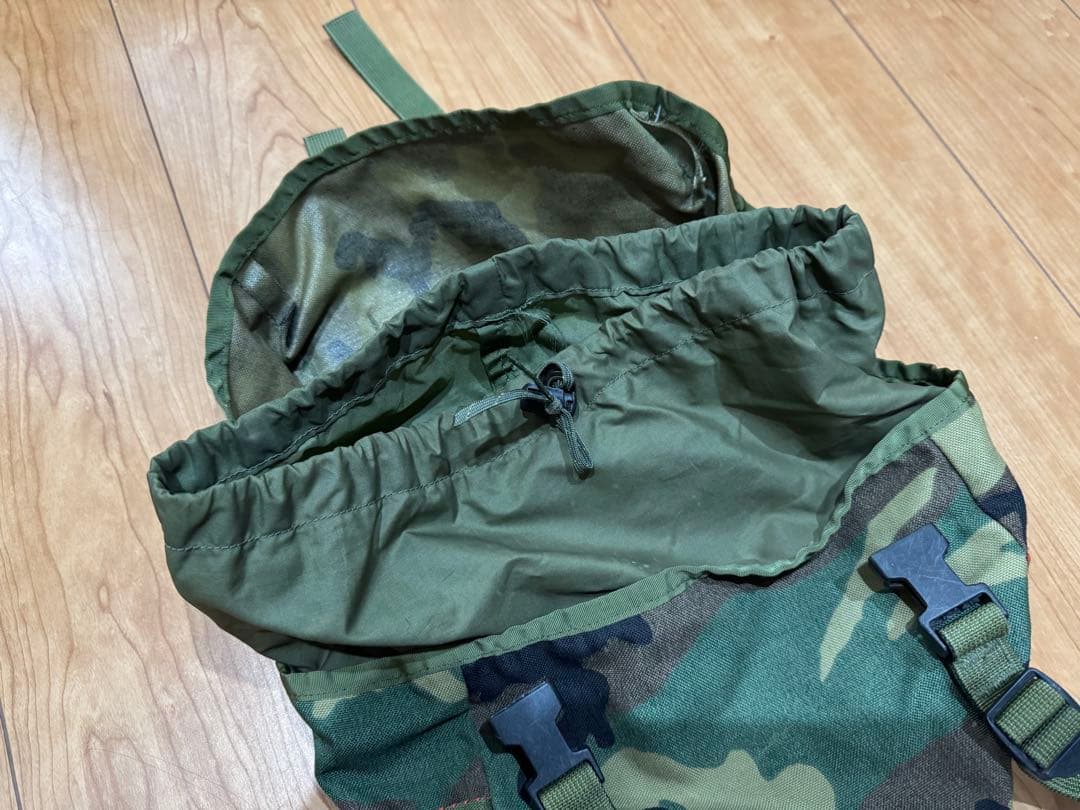 【米軍実物】極上品 米軍のMOLLEフィールドパック ブットパック 97年製