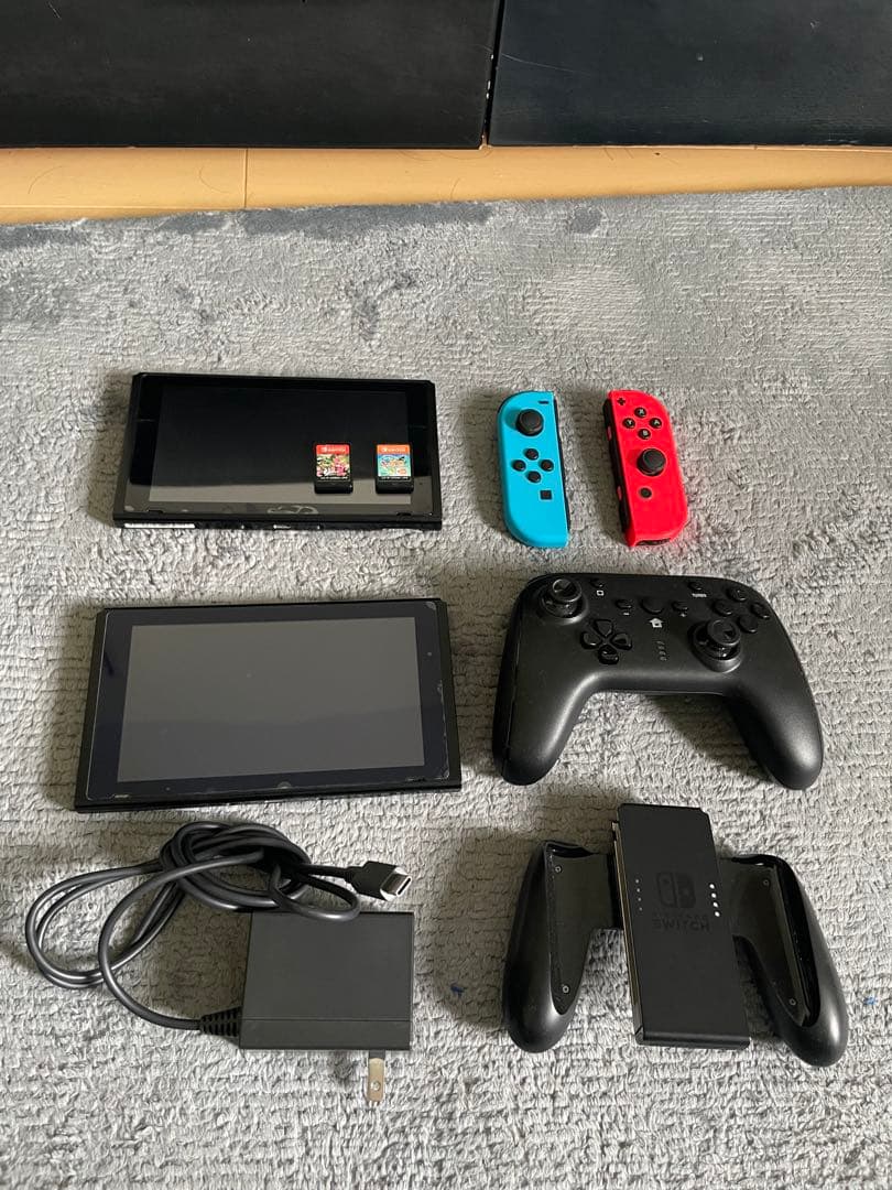 Nintendo Switch 本体 + プロコントローラー