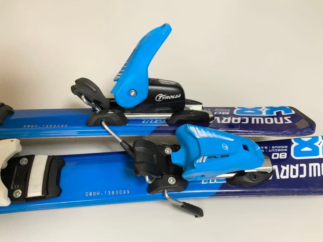 ジュニアスキー 4点セットCARVING 板80cm／ブーツ17cm